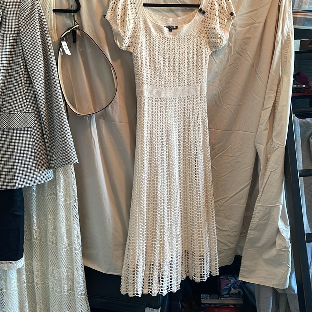 Off White Crochet short Sleeve Dress - Picture 2 of 2